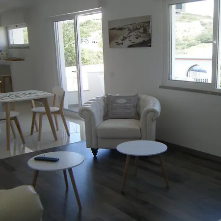 Sea View Old Town Center Apartment